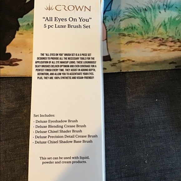 Morphe and Crown Set of Brushes - Picture 2 of 8